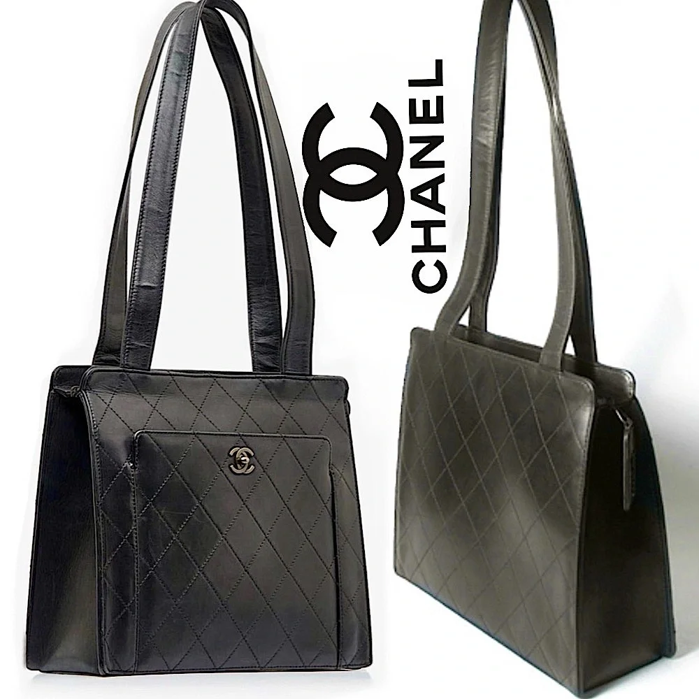 Authentic CHANEL VINTAGE Matrasse Shoulder Bag